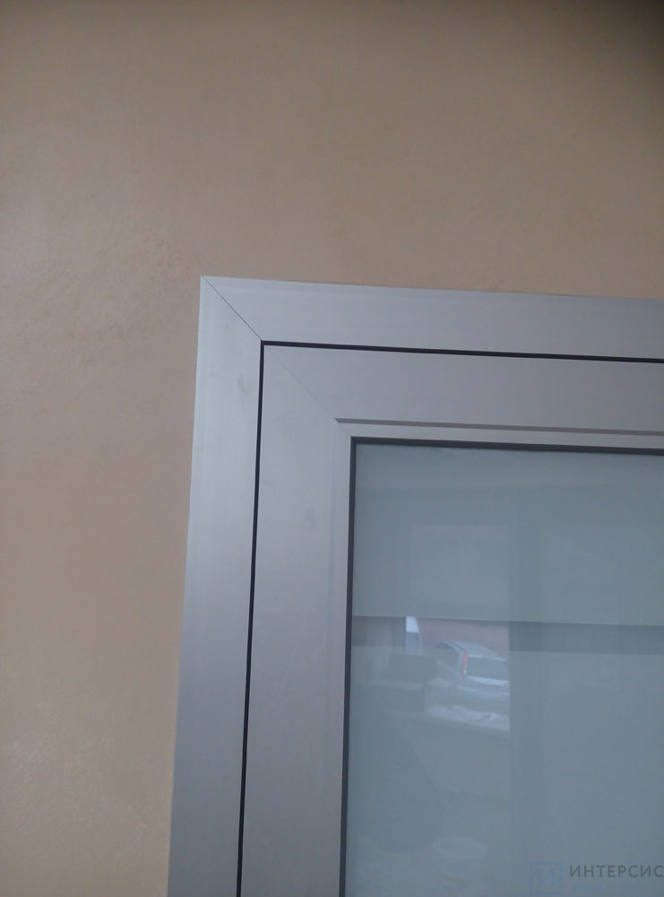 Стеклянные двери